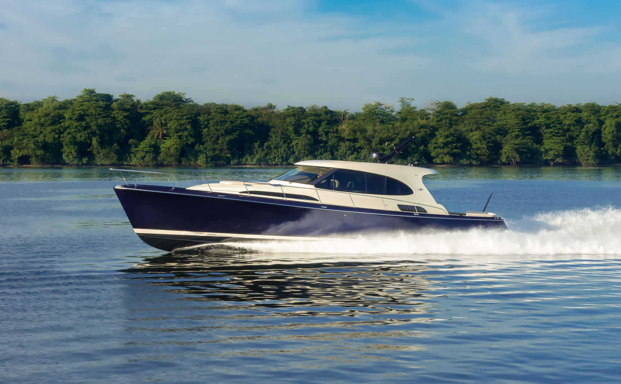 Palm Beach Motor Yachts